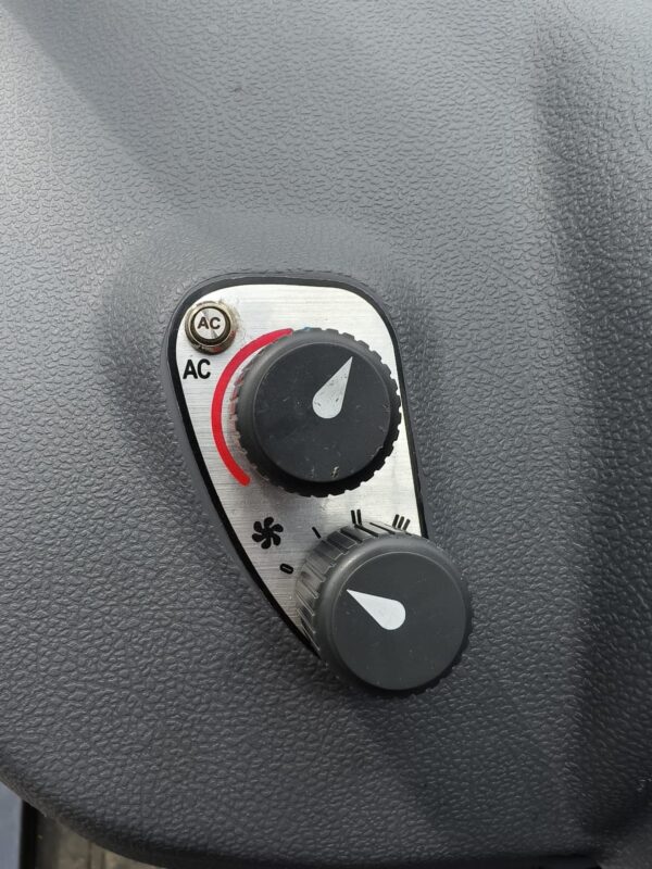 Eurotrac TH25.6 – Bild 30