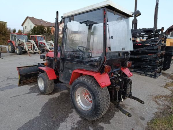 Hakotrac 4100 D mit Winterausstattung – Bild 4