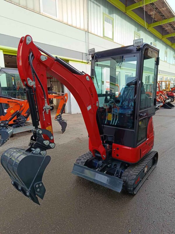 Minibagger L12 VK "Modell 4" 3 Zyliner mit Vollkabine, Knickarm und Verstellfahrwerk – Bild 5