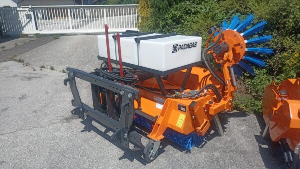 Kehrmaschine PADAGAS Fox 150 Vorführmaschine – Bild 4