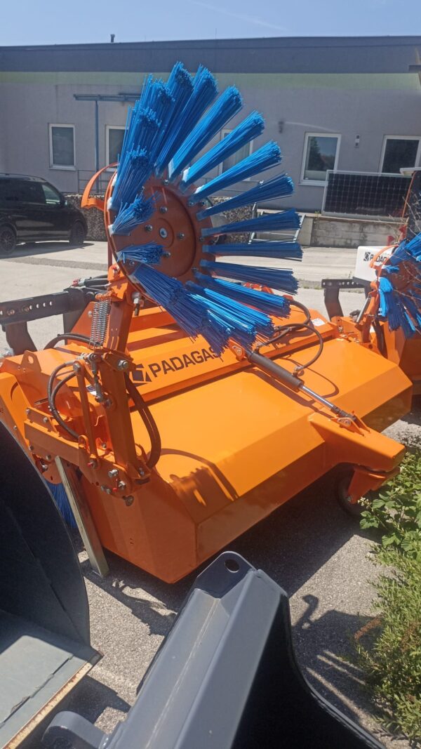 Kehrmaschine PADAGAS PROFI 1852 Vorführmaschine – Bild 5