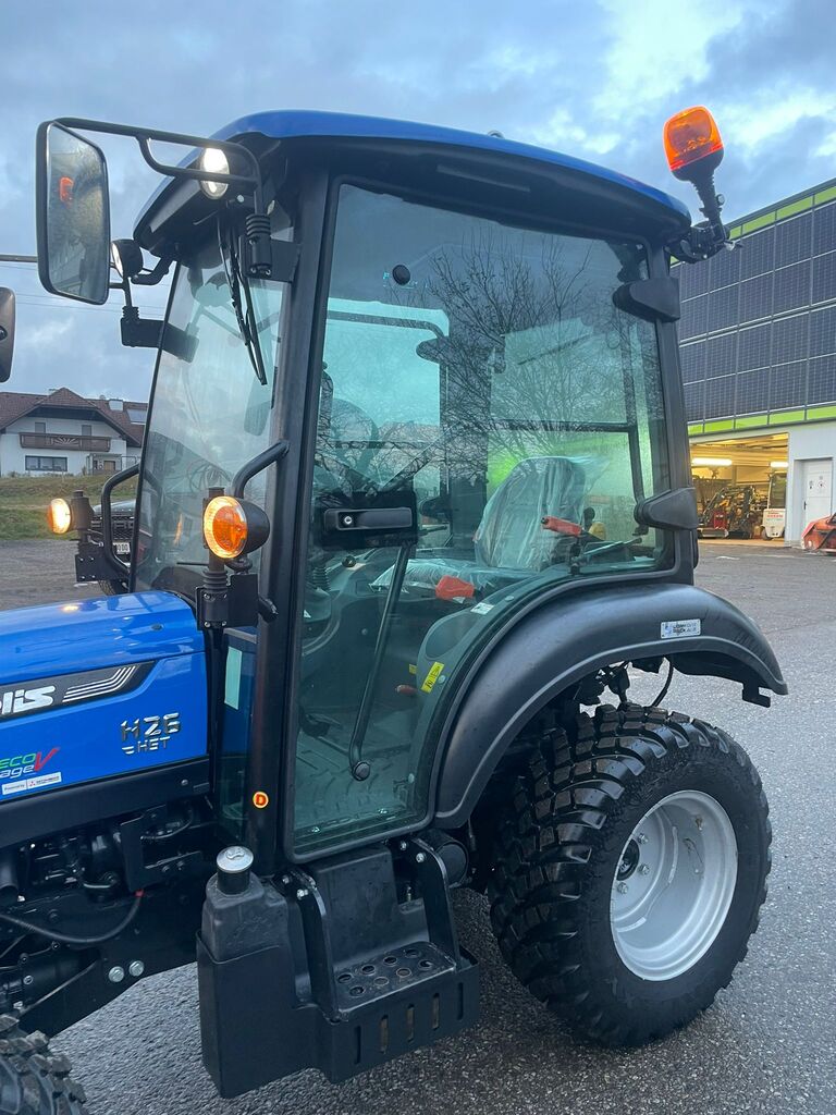 Solis H26 HST mit Kabine Winterdiensttraktor mit Schneeschild – Bild 5