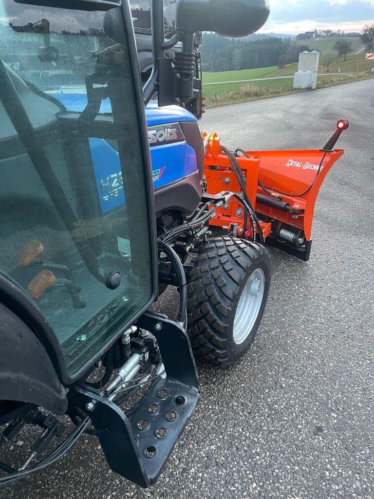 Solis H26 HST mit Kabine Winterdiensttraktor mit Schneeschild – Bild 7