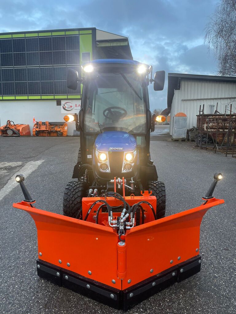 Solis H26 HST mit Kabine Winterdiensttraktor mit Schneeschild – Bild 12