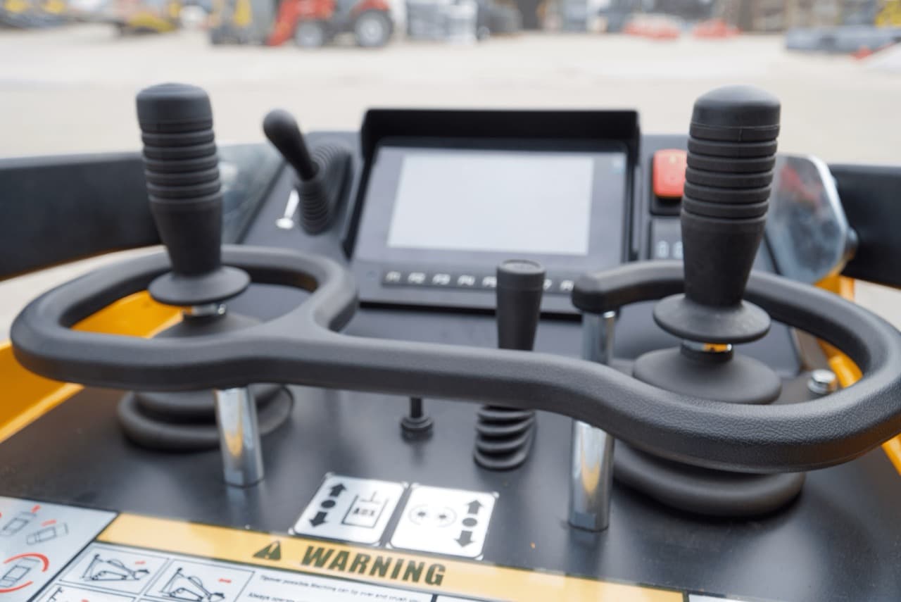 Eurotrac SK10 â Bild 11