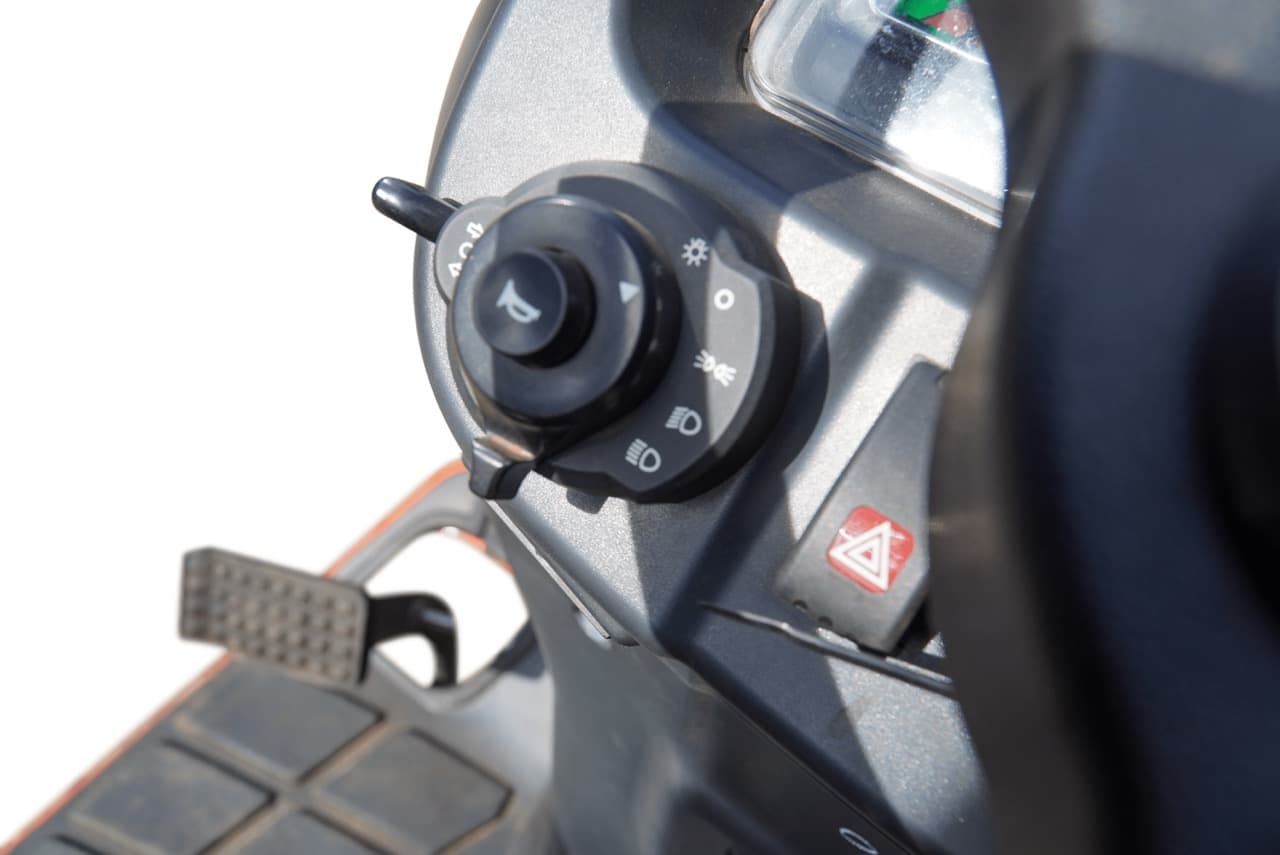 TAFE 6028M – Bild 16