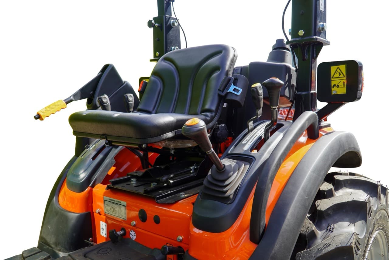 TAFE 6028M – Bild 12