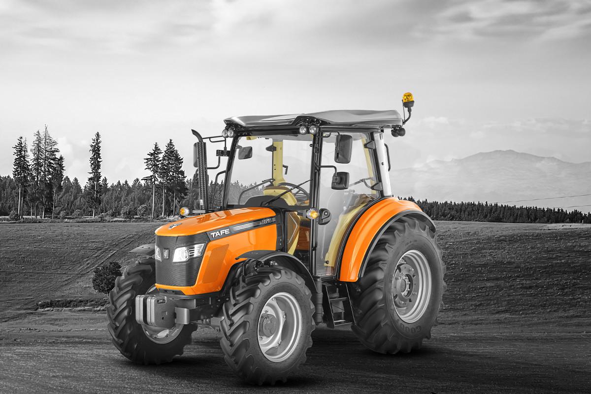 TAFE 6515C – Bild 2