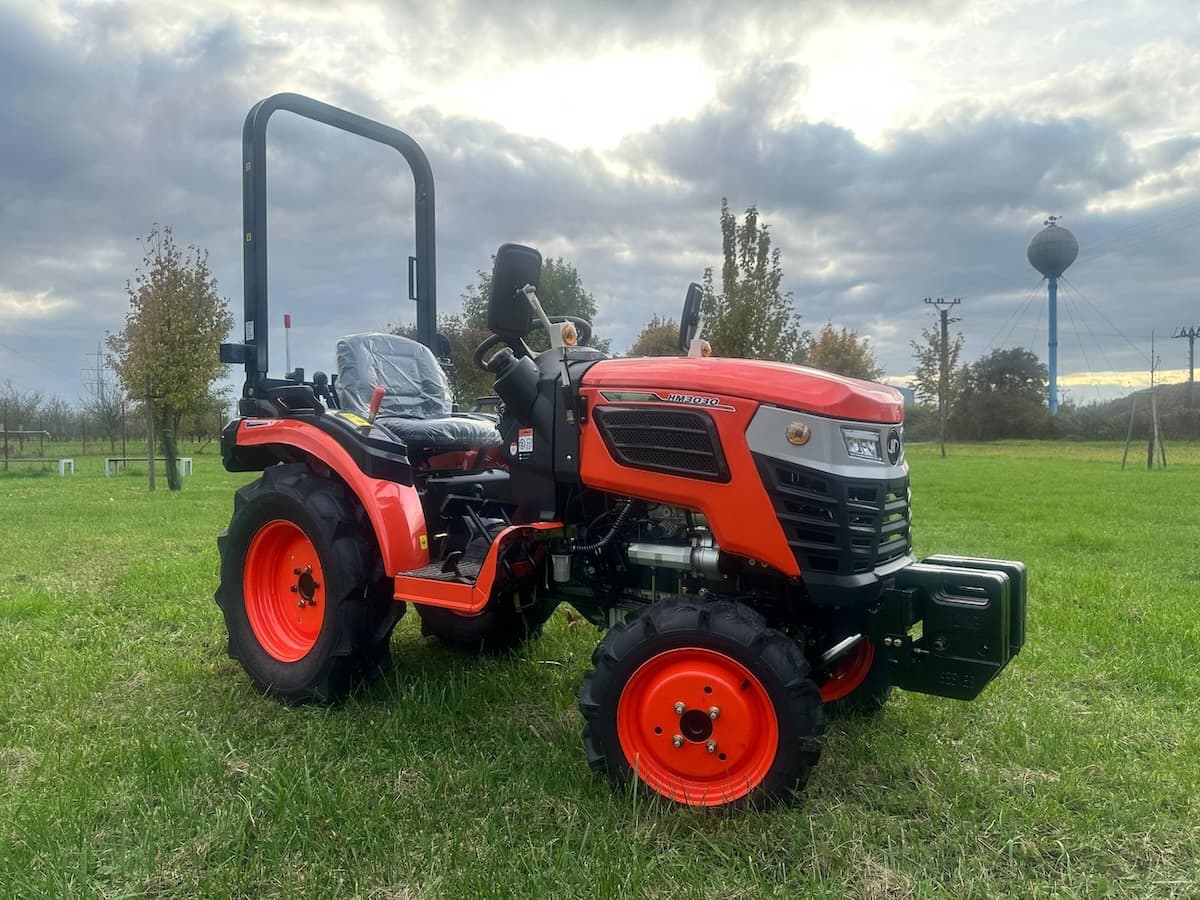 Hinomoto Kleintraktor HM 3030