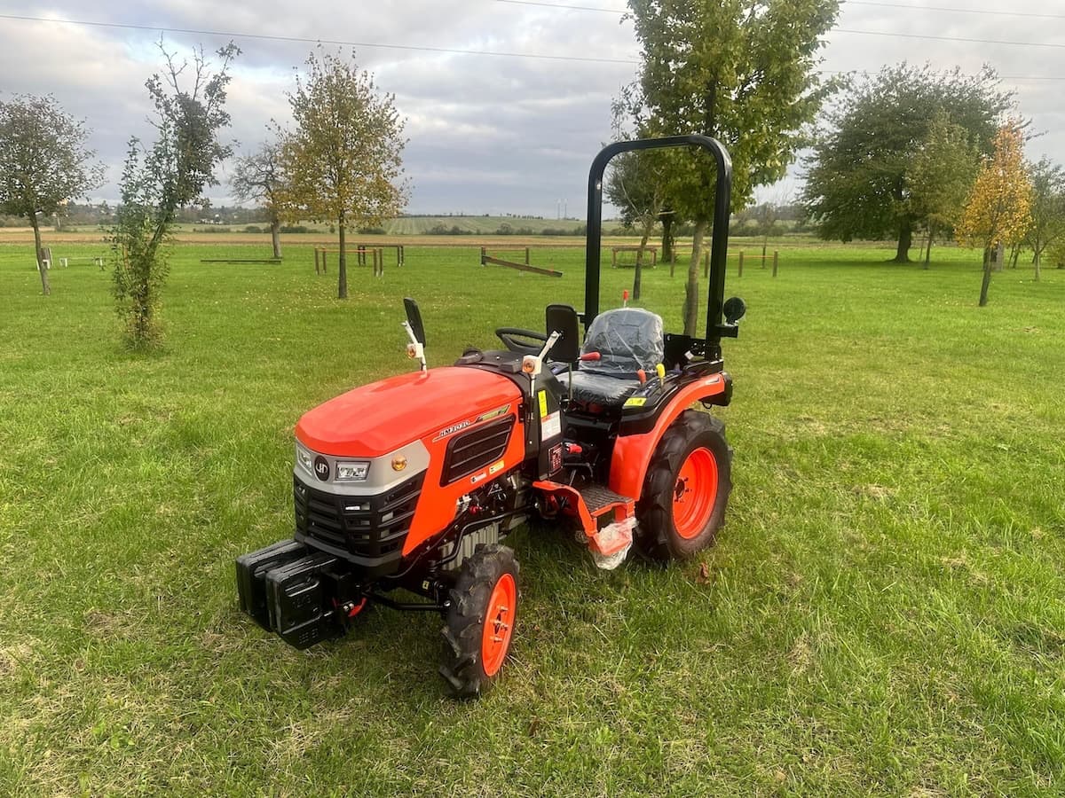 Hinomoto Kleintraktor HM 3030 – Bild 3