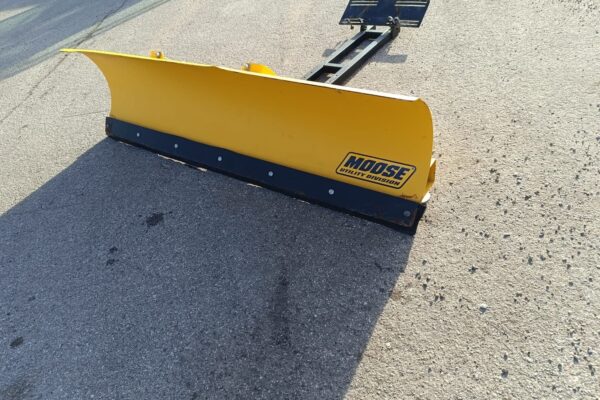 MOOSE Universal-Schneeschild für Quad Kommissionsverkauf<br><strong>€ 700,- <p style="font-size: 12px; display: inline;">MwSt. nicht ausweisbar</p></strong>