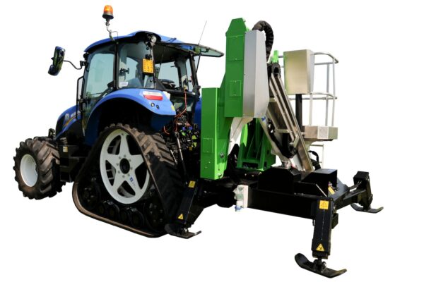 COMET XTRACTOR 12 Arbeitsbühne für Traktoren