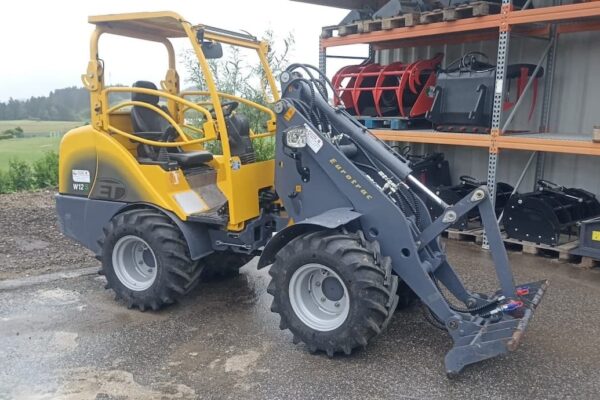 Eurotrac W12-S Baujahr 2023 Kommissionsverkauf<br><strong>€ 29.000,- <p style="font-size: 12px; display: inline;">MwSt. nicht ausweisbar</p></strong>