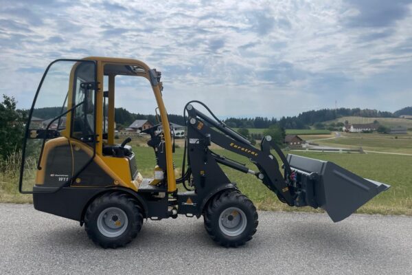 Eurotrac W11-C mit Kabine Vorführer