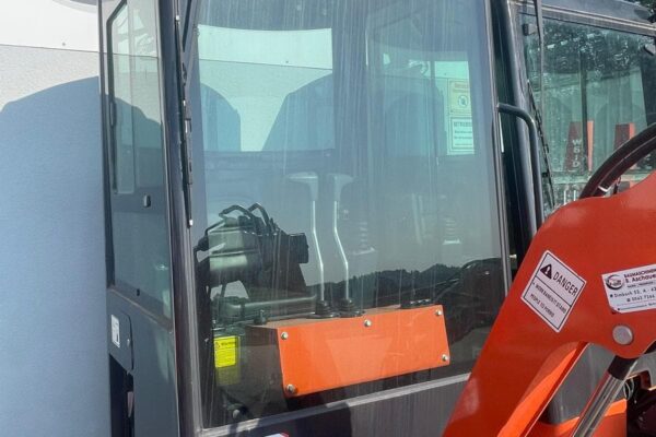 Minibagger L12 Modell 4 Kommissionsverkauf<br><strong>€ 8.500,- <p style="font-size: 12px; display: inline;">MwSt. nicht ausweisbar</p></strong>
