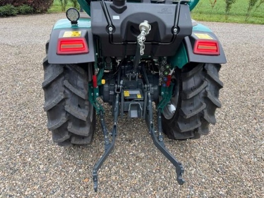 Lovol P2040R Kompakttraktor – Bild 15